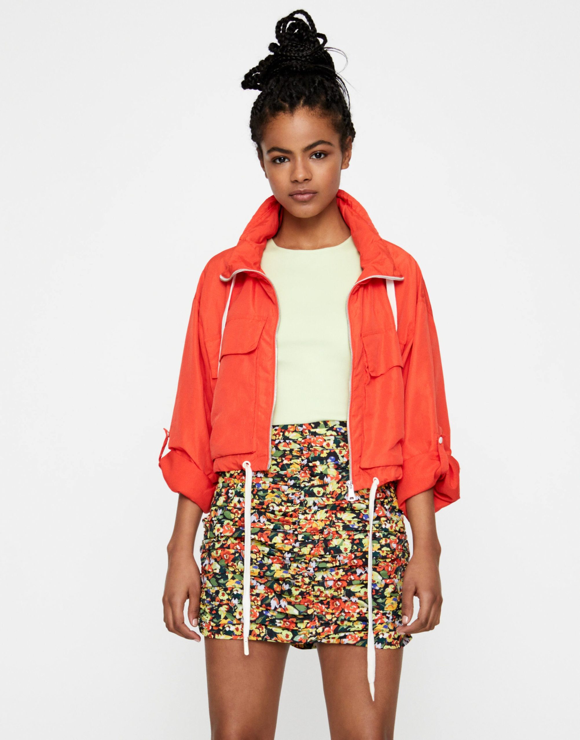 Lightweight Jacket With Front Pockets - Image 3